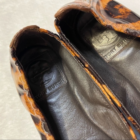 Tory Burch Leopard Print Patent Leather Flats Womens Size 6 - Picture 3 of 13